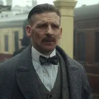 Potongan undercut dari Arthur Shelby. (Foto: IMDB)