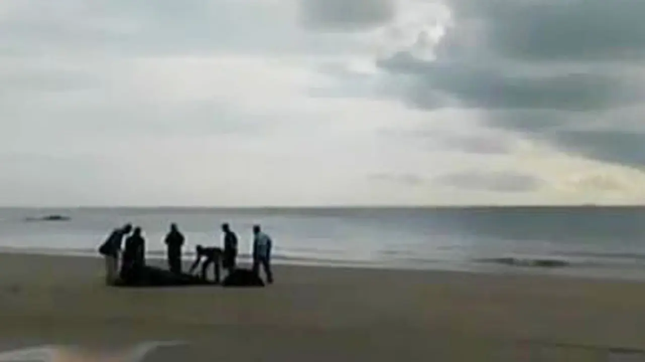 Evakuasi Kapal Tenggelam