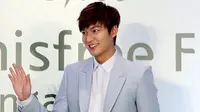 Lee Min Ho Rayakan Natal dengan Orang Terkasih