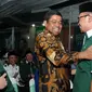 Sekjen Partai Golkar Idrus Marham (tengah) saat menghadiri Harlah PKB di kantor DPP PKB, Jakarta Puat, Sabtu (23//7/2016) malam. (Helmi Afandi)