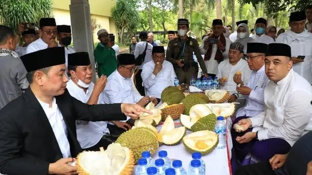 Pemkab Tangerang rayakan Hari Santri Nasional 2022 dengan pesta durian