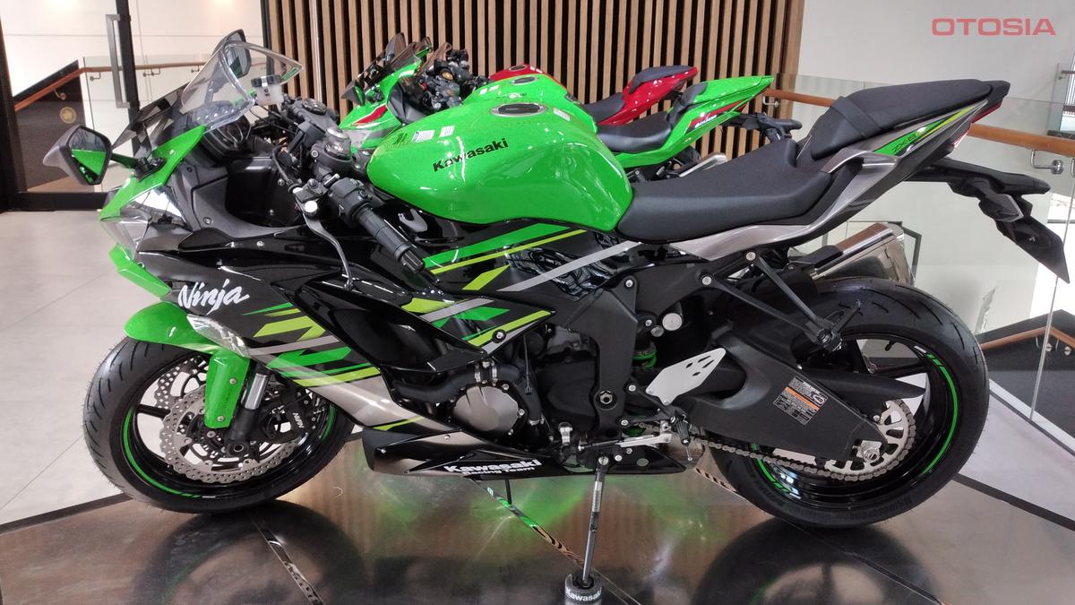 Spesifikasi, Fitur dan Harga Terbaru Kawasaki Ninja ZX-636 - Motor