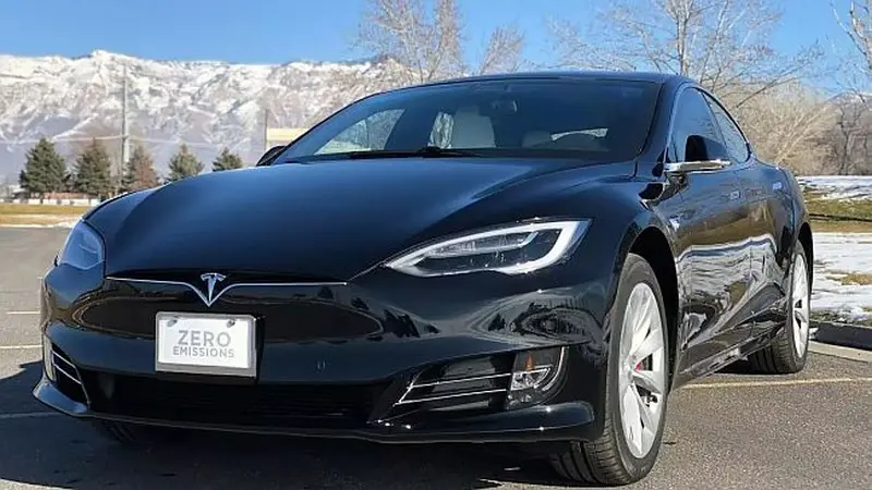 Tesla Model S