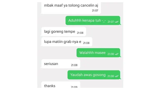 Chat kocak ojol (Sumber: Twitter/ennmaaa)