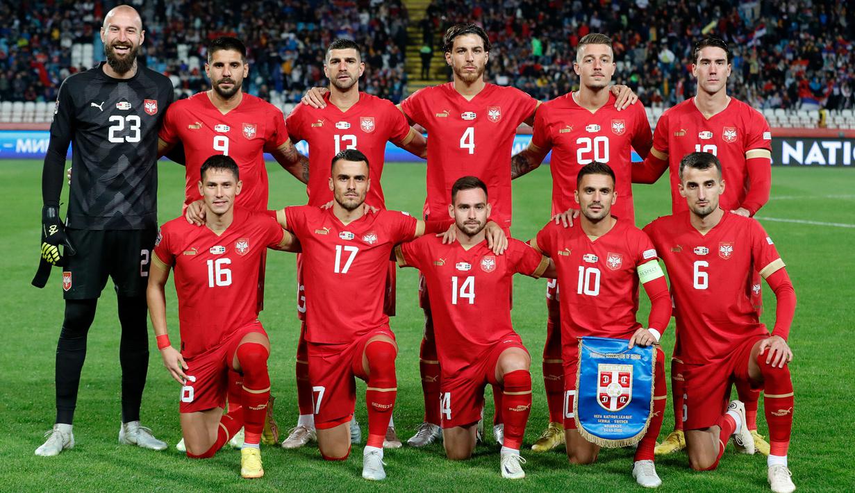 Di level timnas, Sergej sudah mengemas 35 caps serta mencetak enam gol. Sedangkan Vanja Milinkovic-Savic sudah mengemas enam caps. Dengan penampilan keduanya masih konsisten di liga, baik Sergej maupun Vanja Milinkovic-Savic siap menjadi tulang punggung Timnas Serbia di Piala Dunia 2022 Qatar nanti. (AFP/Predrag Milosavljevic)