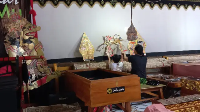 Kisah Dalang Cilik Asal Semarang yang Bermimpi Lestarikan Wayang hingga