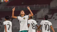 Ekspresi para pemain Timnas Indonesia Putri U-19 saat mencetak gol ke gawang Laos, Jumat (7/7/2023). (Bola.com/Dok PSSI)
