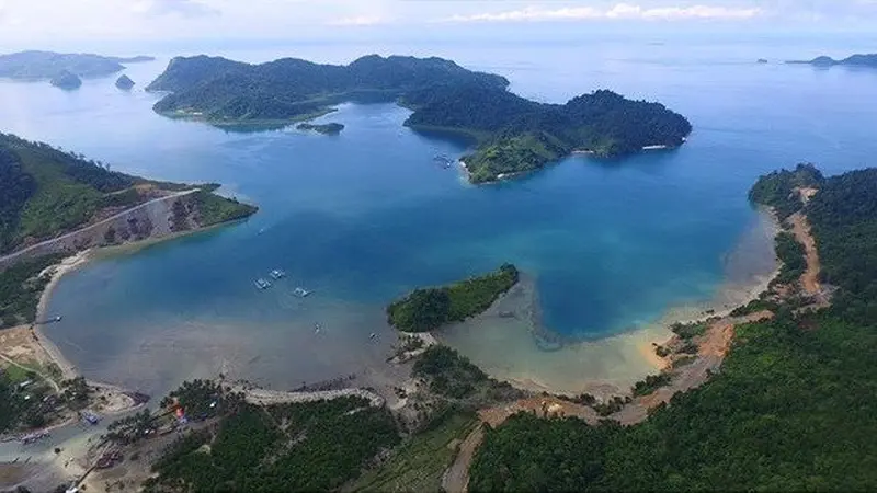 Wisata Pulau Mandeh