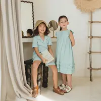 Lewis Emma, merek fashion anak dengan gaya variatif yang bikin si kecil makin stylish.