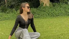 Melalui akun Instagram, Sandrinna Michelle sendiri cukup sering mengunggah foto kegiatannya. Bahkan, outfit yang dipakai oleh Sandrinna tak luput dari sorotan. (Liputan6.com/IG/@sandrinna_11)