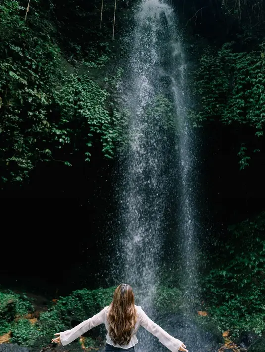 Fans tampaknya masih belum bisa move on dari Verrell-Wilona. Apalagi saat ini Verrell dan Venna sedang berada di prahara kasus KDRT. [Instagram @natashawilona12]