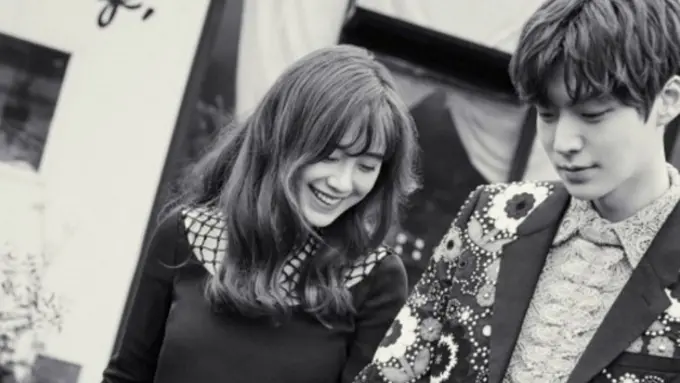 Goo Hye Sun memberikan kejutan romantis yang tak diduga oleh Ahn Jae Hyun.