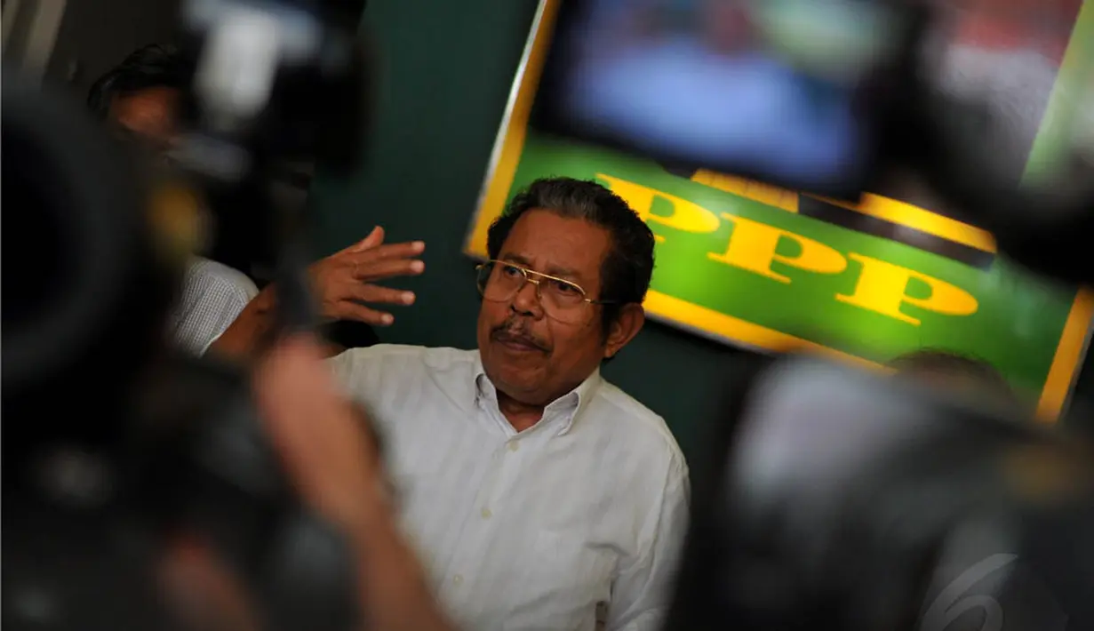 Dalam kesempatan tersebut, mereka mengatakan Jika Muktamar tidak digelar juga, maka Forum Peduli PPP akan mengambil alih partai, Jakarta, Senin (18/8/14). (Liputan6.com/Johan Tallo)