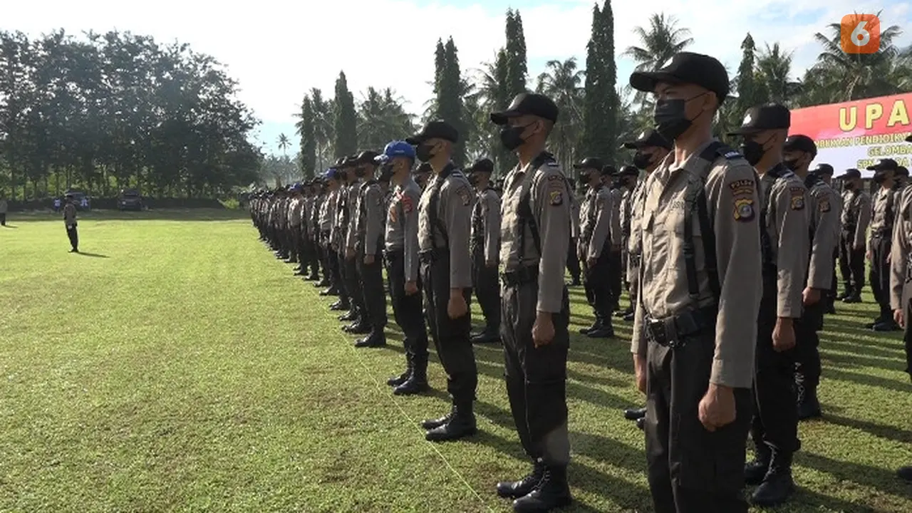 Upacara Pembukaan Pendidikan Bintara Polri di Sulteng