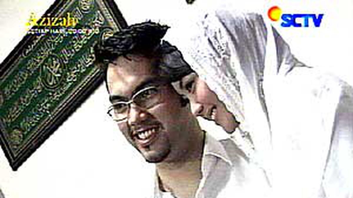 Ririn Dwi Ariyanti-Benny Mulya Putus - ShowBiz Liputan6.com