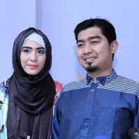 Bagi ustaz Solmed, pengunjung tahun adalah waktu yang tepat untuk mengoreksi diri memohon ampun. Atas kesalahan-kesalahan yang telah kita lakukan tahun sebelumnya. (Nurwahyunan/Bintang.com)