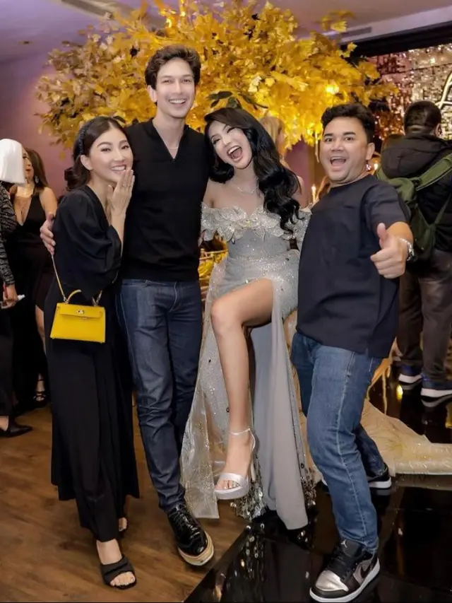 Adu Gaya 15 Seleb Hadiri Pesta Ulang Tahun Mewah Lucinta Luna, Ada Siti Badriah hingga Fuji