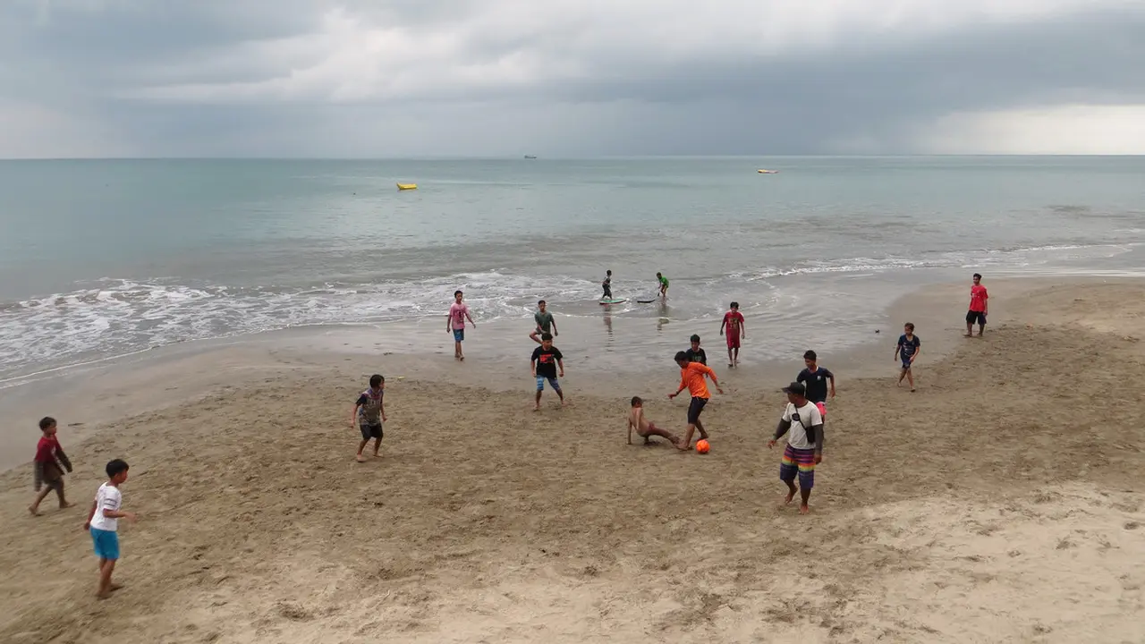 Wisata Pantai Anyer