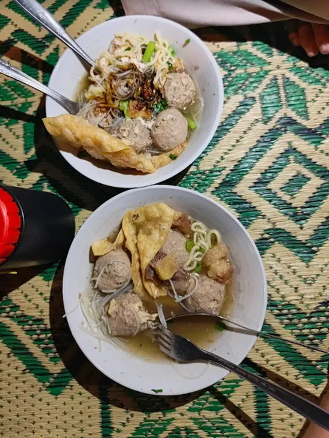 Bakso Tetelan Ambasador (Google Maps/Izza La'aliya)