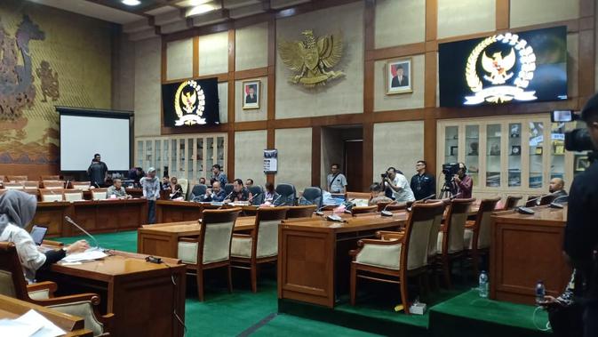Pimpinan BP Batam hadiri Rapat Dengar Pendapat (RDP) Komisi VI DPR RI guna melaporkan pertanggungjawaban atas pelaksanaan APBN TA 2108 di ruang rapat Komisi VI DPR RI, Gedung Nusantara 1, Lt. 1, Jakarta (18/7/19).