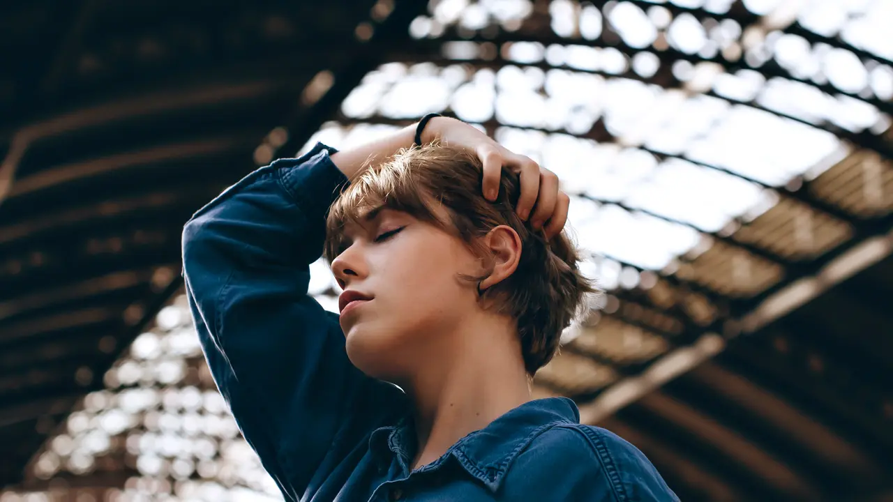 Ingin Tampil Segar? Simak Inspirasi Rambut Pendek Berikut Ini