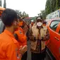 Walikota Cilegon, Helldy Agustian, Saat Meninjau Kesiapsiagaan Bencana. (Jumat, 03/12/2021). (Liputan6.com/Yandhi Deslatama).