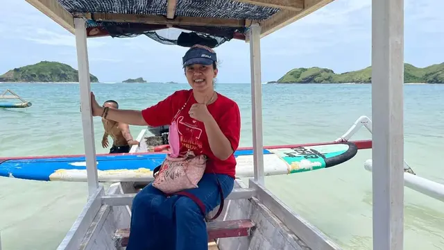 6 Potret Rara Istiati Wulandari, Pawang Hujan di Sirkuit Mandalika yang Jadi Sorotan