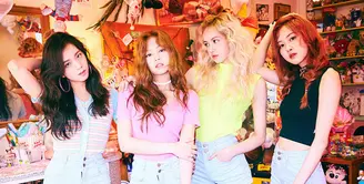 BLACKPINK menjadi salah satu girlband Korea Selatan yang populer. Bahkan lagunya yang berjudul Whistle sempat merajai tangga lagu Billboard. (Foto: Soompi.com)