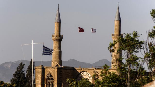 Masjid Selimiye di Turki bekas katedral Katolik Roma yang diubah menjadi sebuah masjid pada masa pemerintahan Ottoman di Siprus