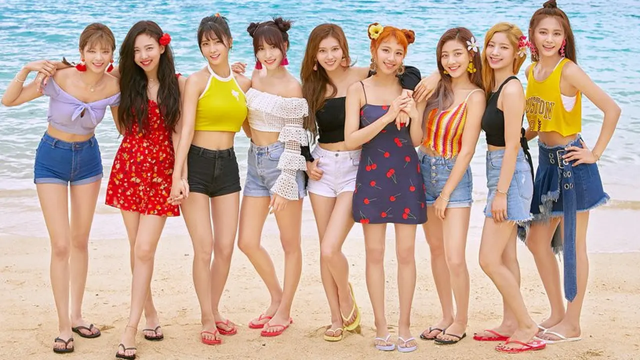 [Bintang] Pemandangan Indah di Video Teaser TWICE, Dance The Night Away