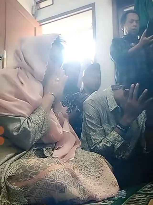 Pinkan Mambo Menikah