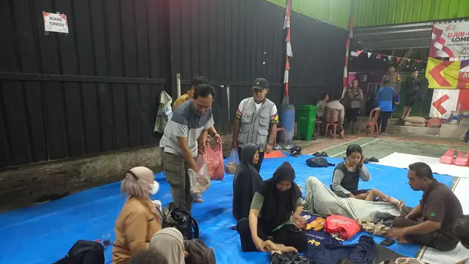 Banjir 1 Meter di Tangerang: Warga Mengungsi, Apa Selanjutnya?