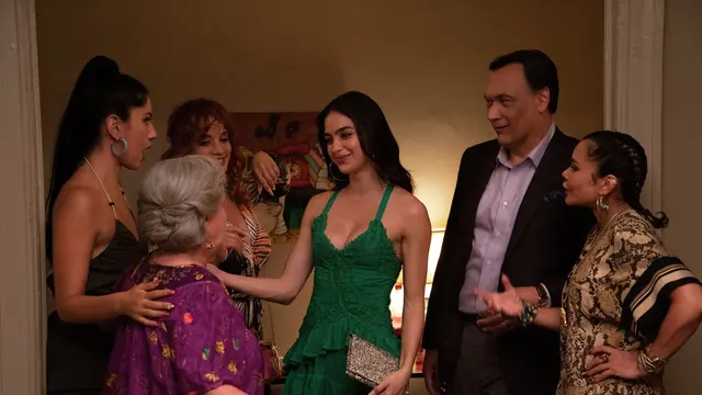 Salah satu adegan film In The Heights. (Foto: Warner Bros. Pictures/ IMDb)