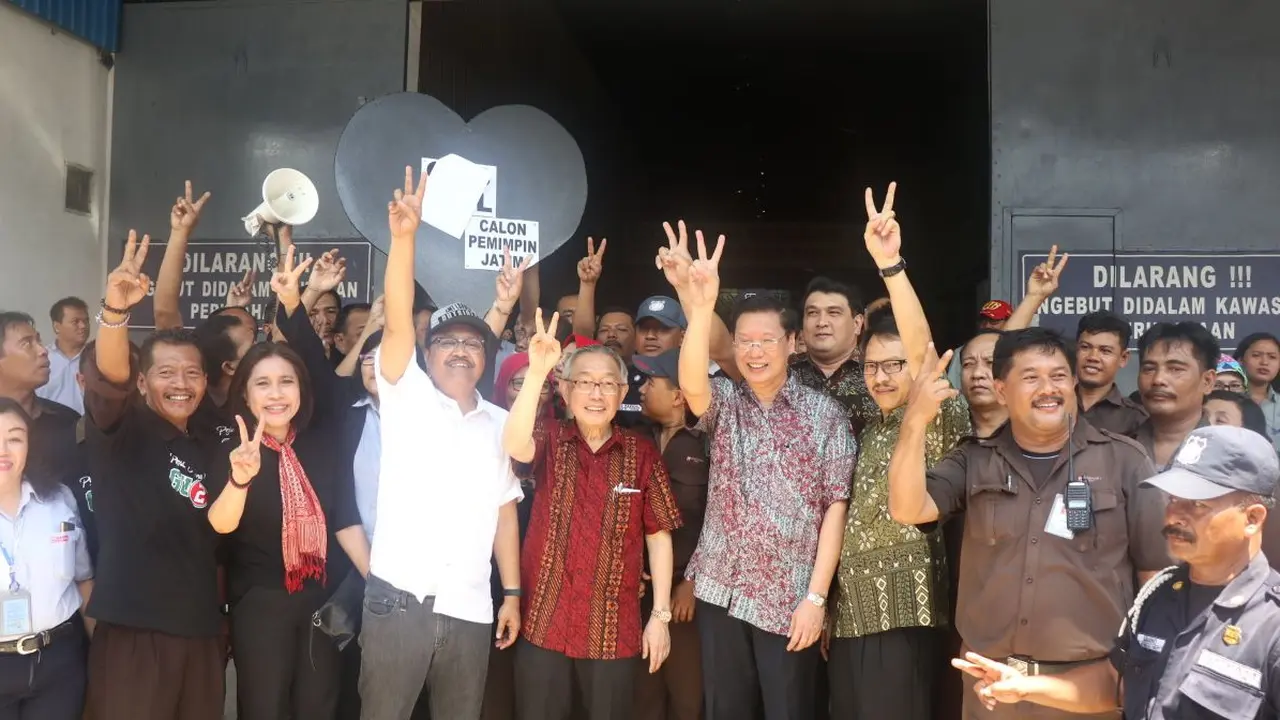 Mendapat dukungan para kerja, Gus Ipul semakin yakin dirinya bersama Puti Guntur Soekarno mampu meraup suara maksimal.