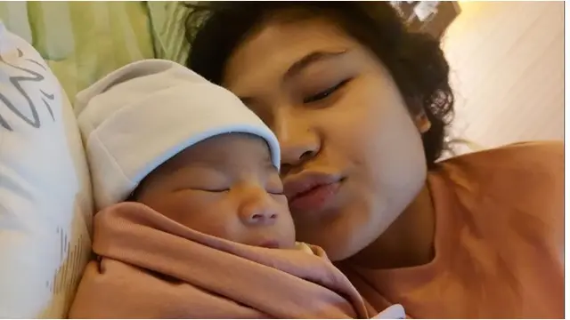 6 Potret Marthino Lio dan Delia Husein Dikaruniai Anak Pertama, Penuh Kebahagiaan