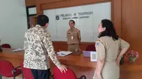 Gubernur DKI Jakarta Basuki Tjahaja Purnama atau Ahok mendatangi Kantor PTSP (Sumber Foto: Istimewa)