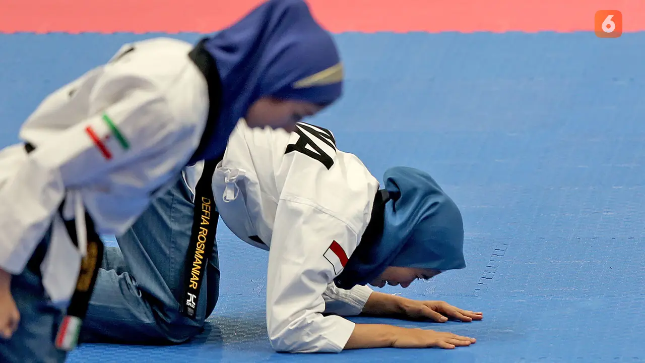 Taekwondo : Defia Rosmaniar