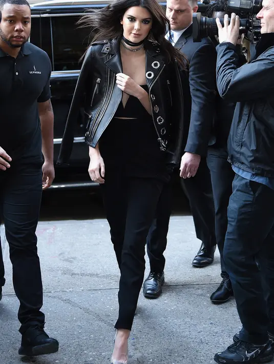 Seperti dilansir dari Dailymail, Kendall Jenner akan membagikan tips rahasia kulit cantiknya. (AFP/Bintang.com)