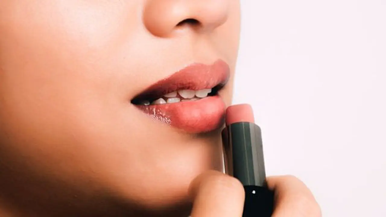 Bibir kering/copyright Pexels.com/Oleg Magni