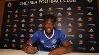 Baru 3 Pekan Gabung Chelsea, Batshuayi Sudah Rasakan Tuah Conte
