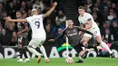 Skor 2-0 untuk kemenangan Tottenham Hotspur menjadi hasil akhir laga ini. (AP Photo/Kin Cheung)
