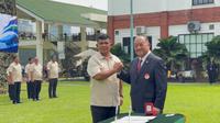 Ketua Umum Komite Olahraga Nasional Indonesia (KONI) Pusat, Marciano Norman, secara resmi mengukuhkan dan melantik Ketum Pengurus Besar Federasi Arung Jeram Indonesia (PB FAJI) masa bakti 2026-2030. (Foto: Istimewa)