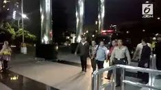 Tersangka OTT KPK, Bupati Hulu Sungai Tengah datang bersama dua tersangka lainnya di gedung KPK semalam.