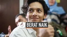 Bila diingat, saat pertama kali ditangkap oleh Resnarkoba Polres Jakarta Selatan, tubuh Jefri Nichol tampak begitu kurus. Namun setelah direhabilitasi, kondisinya jauh lebih segar bahkan berat tubuhnya bertambah.