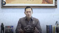 Menteri Koordinator (Menko) Infrastruktur dan Pembangunan Kewilayahan, Agus Harimurti Yudhoyono (AHY) saat berbicara di webinar peringatan Hari Meteorologi Dunia 2025 yang digelar secara daring pada Senin, (24/3/2025). (Liputan6.com/Fenicia)