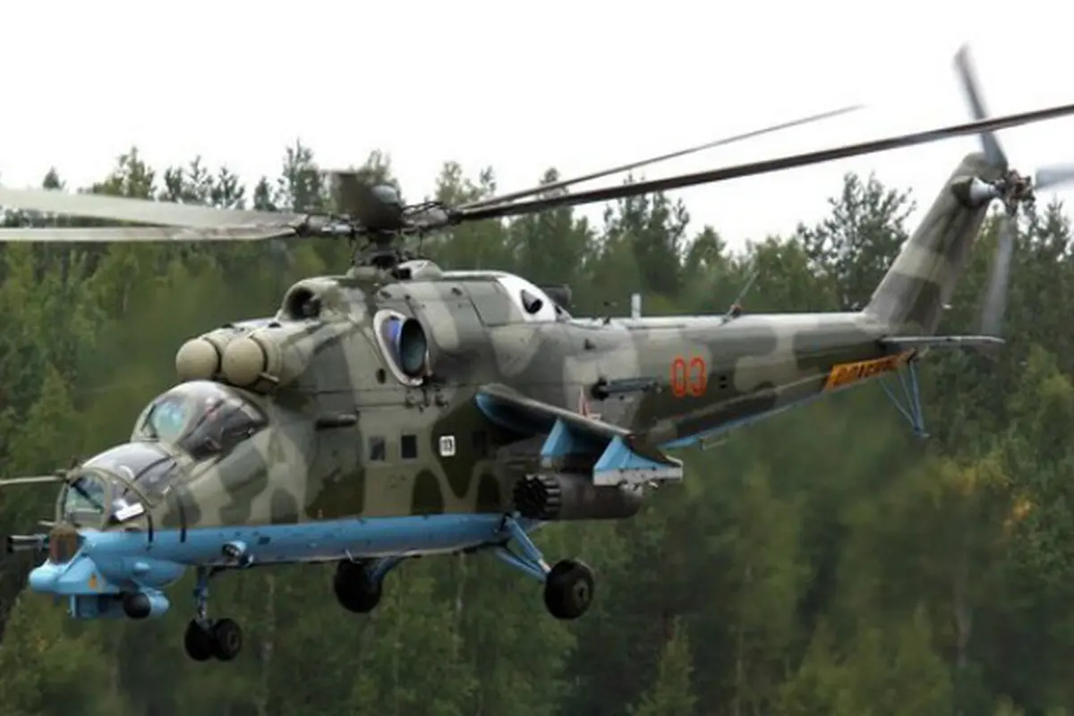 Helikopter serbu (1)