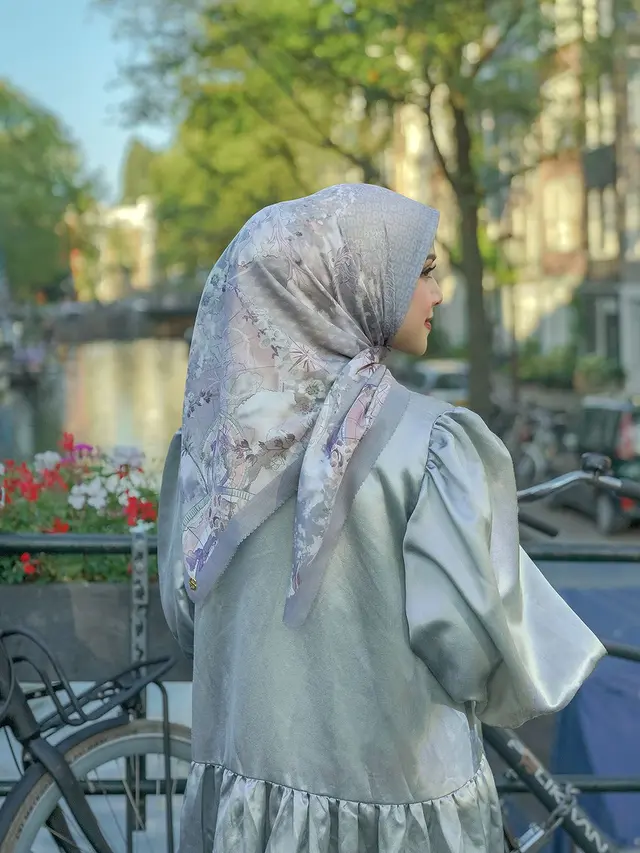 5 Rekomendasi Jenis Kain Hijab yang Bagus, Nyaman Dipakai Sehari-hari