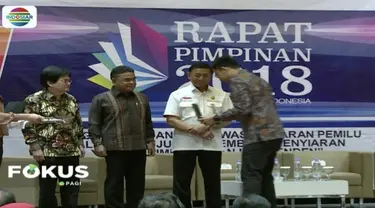 Menko Polhukam Wiranto nyatakan pemerintah dukung DPR tuntaskan revisi undang-undang penyiaran.