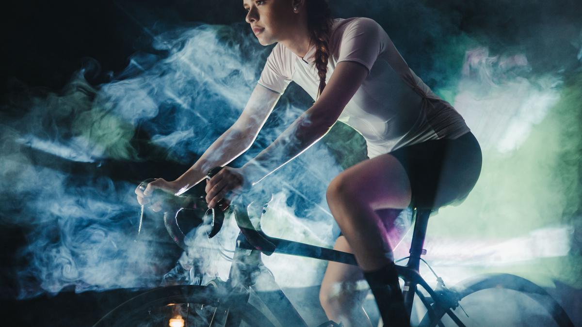 Bersepeda Indoor, Pilih Spin Class atau Sepeda Statis?