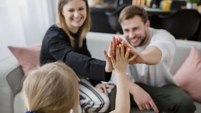 Humoris dan Penuh Kejutan